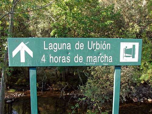 Signal to lake of Urbión