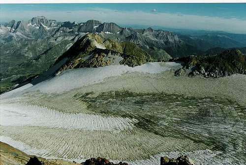 The cracky Glacier of Ossoue...