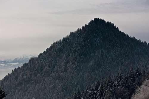 Nowa Gora peak