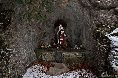 St. Kinga's grotto at Zamek Pieninski
