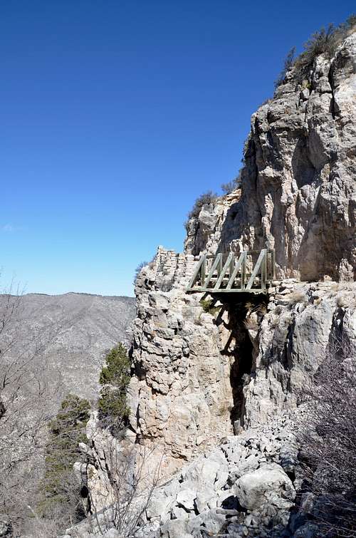 The bridge on the trail to Guadalupe Peak
