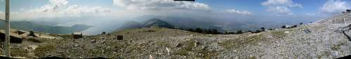 Panorama from very close to the peak