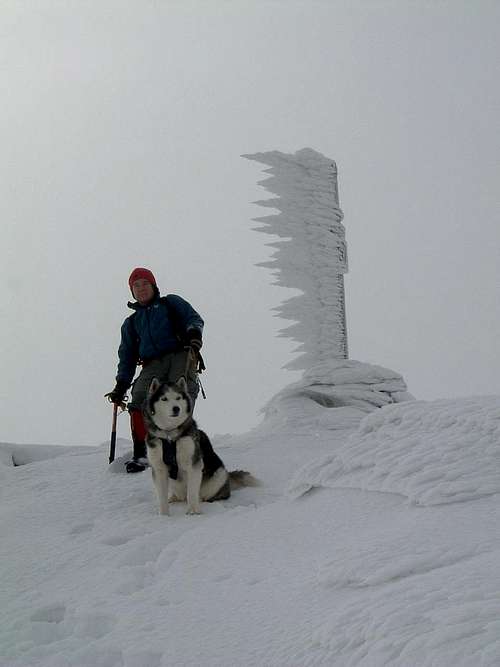 Ice-blades on Rocca Pumacioletto summit cross