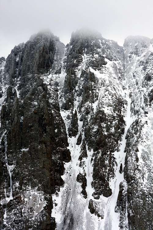 Nokhu Crags Close Up