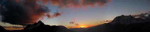 Cordillera Blanca sunset panorama