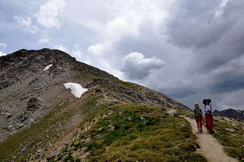 Kids hiking the ridge to La Plata,14336 ft