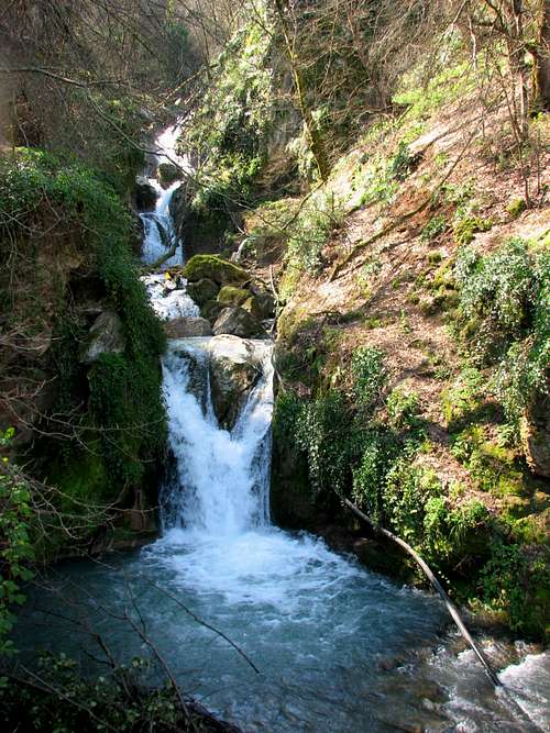 Shirabad Waterfall