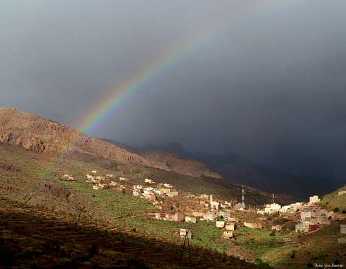 Rainbow near Sidi M'Zal, Jebel El Kest Group
