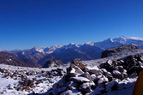 Andes panorama ranging from Cerro del Plomo to Piuquenes