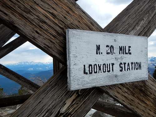 Lookout Sign