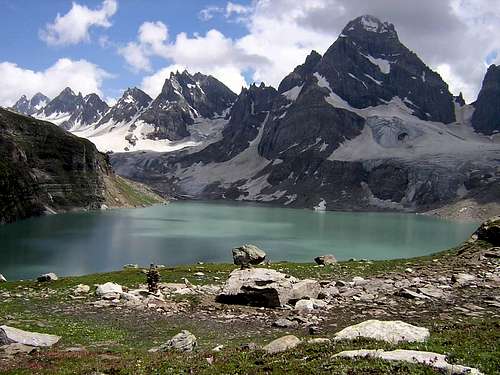Chitta Katha Lake - Hari Parbat