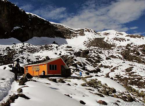 Illinizas hut (4.760 m) 