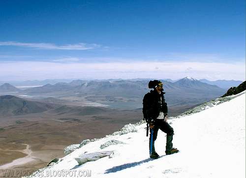Aucanquilcha volcano climb (Chile: 6.176m/ 20.262ft)