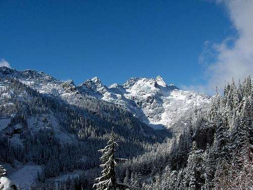 View up the Alpental valley...