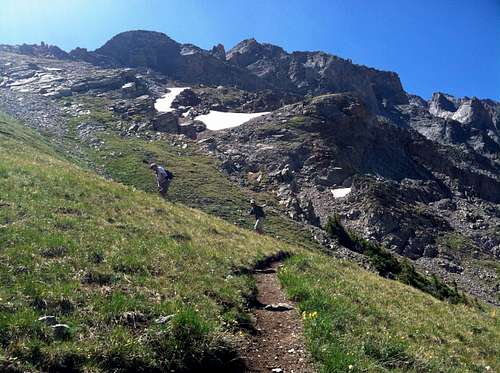 Steep trail above Capitol Lake