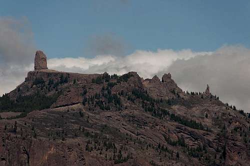 Roque Nublo Close-up