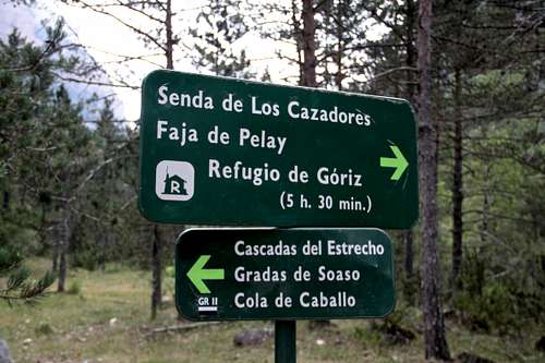 Sign at the start