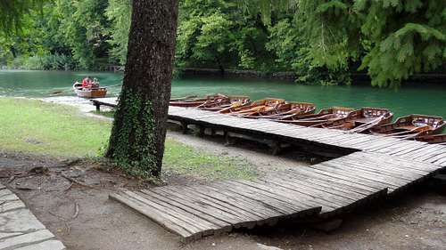 Kozjak lake east shore