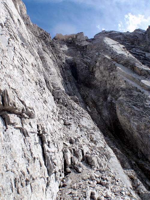 Traverse right into next gully