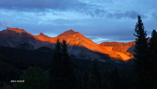 Alpenglow on the Vermilion Group