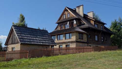 Beautiful wooden villa on Stecówka