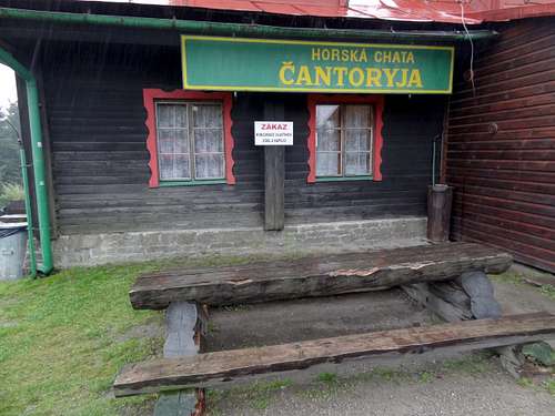 Čantoryja mountain hut