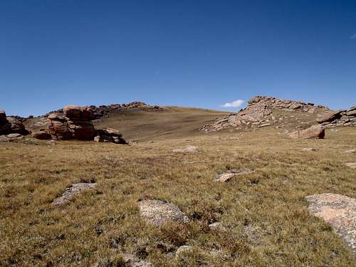 Broad summit plateau