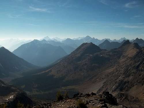 Looking west to the heart of the North Cascades