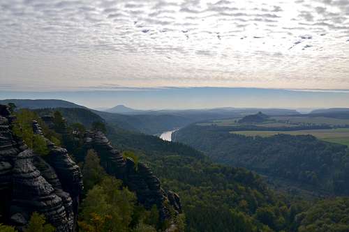 View towards the bohemian hills from the Schrammsteinaussicht