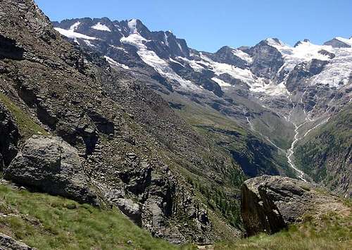 Gran Paradiso GROUP: Summits  and glaciers of the head of Valnontey
