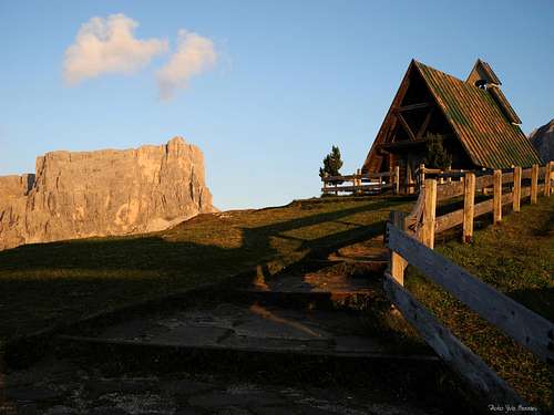 The little chapel on Passo Giau
