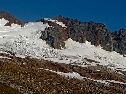 Sahale Mountain with the Quien Sabe Glacier