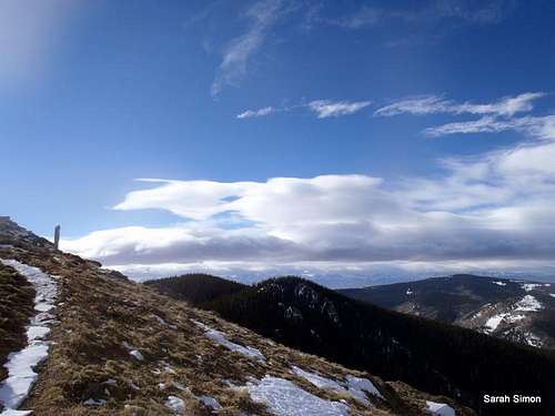 Trail rounding the false summit