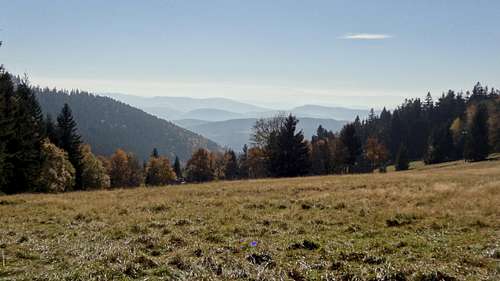 Southern views from the clearing near Jugówska trailhead