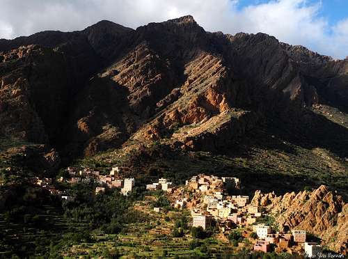 The village of Tagdichte, Jebel El Kest
