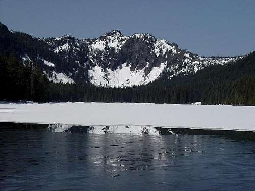 A winter pic from Elk Lake
