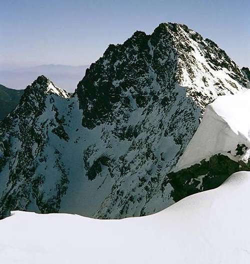 Mae-Hotaka peak at early May