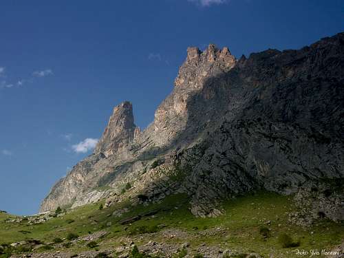 A shade of clouds over Castello Provenzale