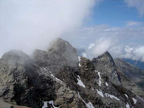 Torrone Alto's summit ridge,...