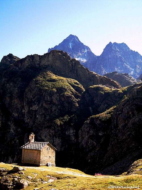 A small alpine chapel nearby Pian del Re