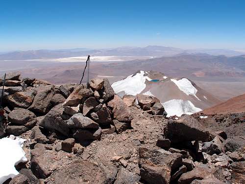 The summit of Tres Cruces Central (6629m.)