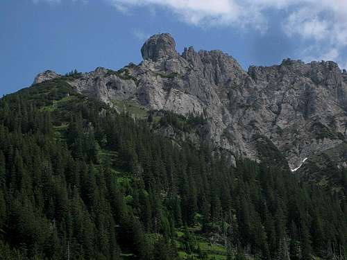 Drei Schwestern (2052m) from the Gafadurahütte