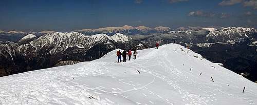 The summit ridge of Porezen