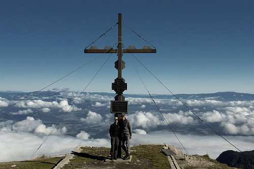 Hochobir summit cross