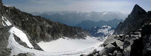 Panoramic view east over the Innere Pirchkar glacier, from just south of Hohe Geige