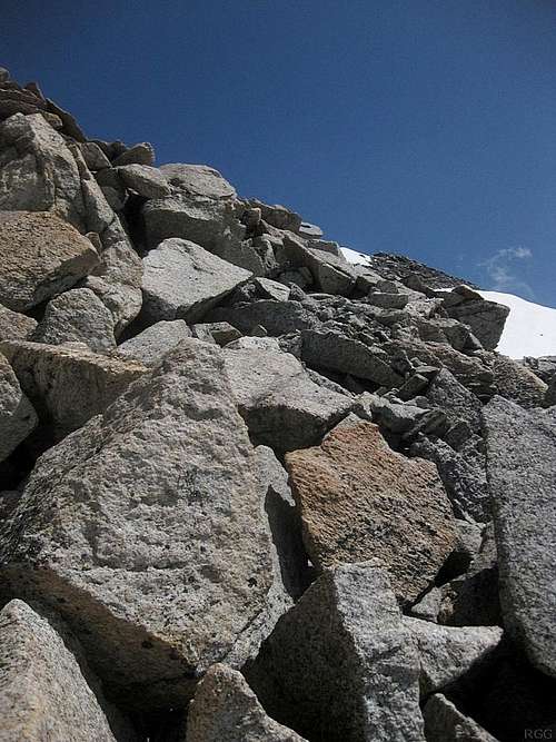 The boulder field southwest of the summit of Hohe Geige