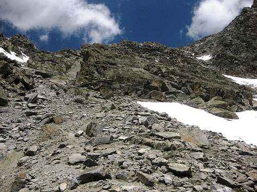 Looking up the steep south face of the Hohe Geige normal route
