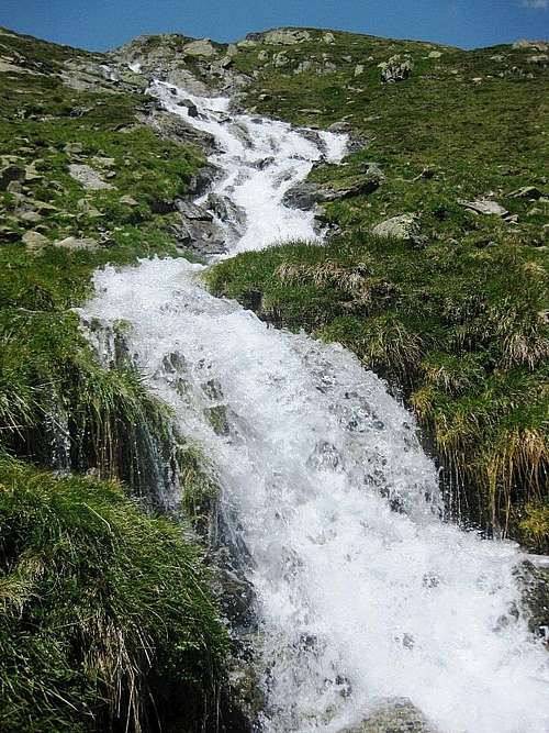 Mountain stream in Weites Kar
