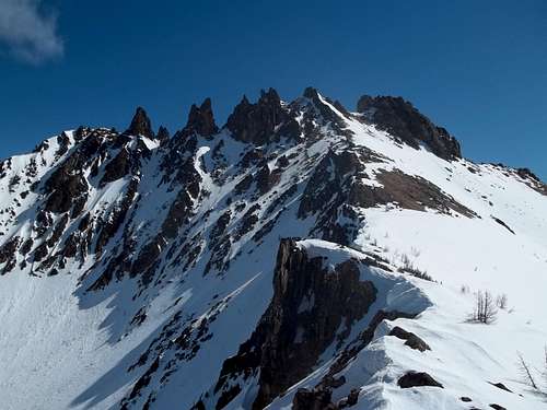 Snagtooth Ridge