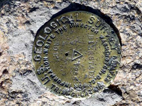 marker on Mount Bierstadt